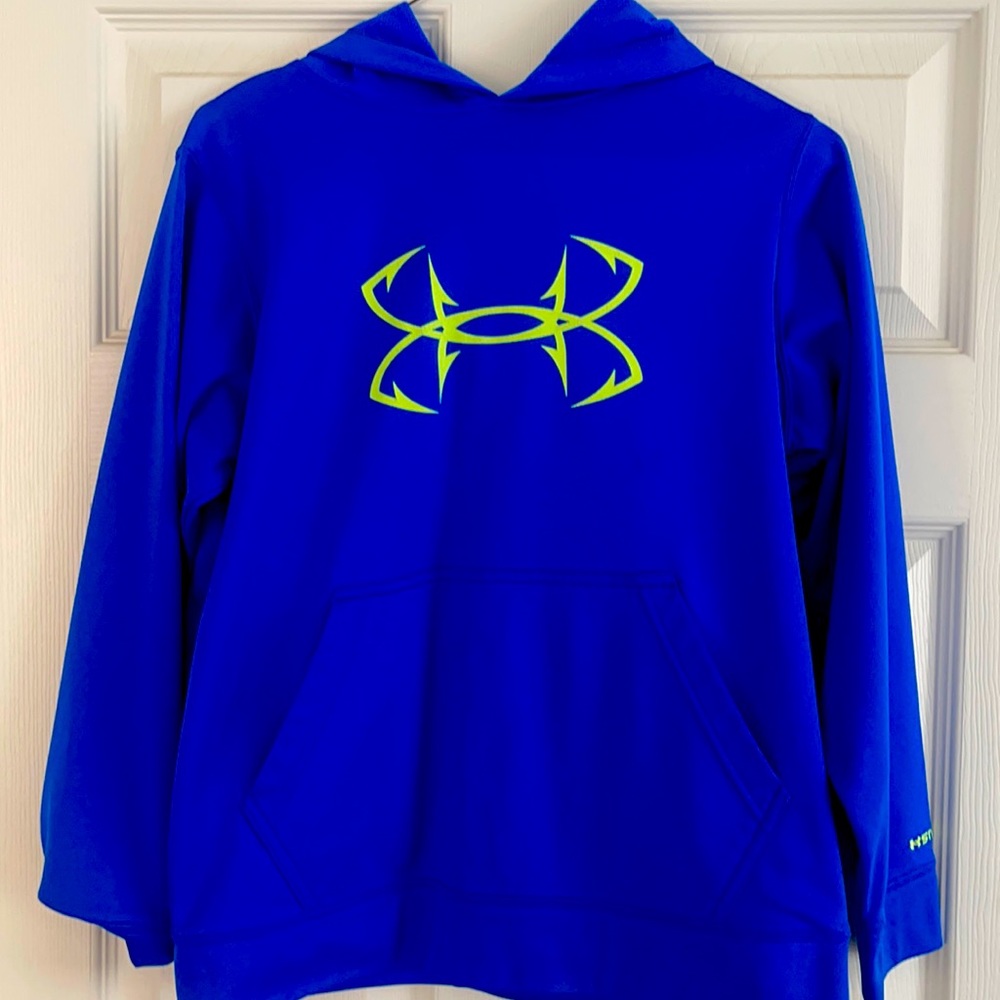 Youth Under Armour hoodie. Size youth medium